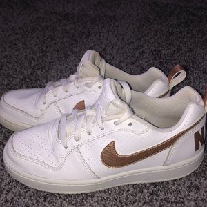 NIKE sneakers